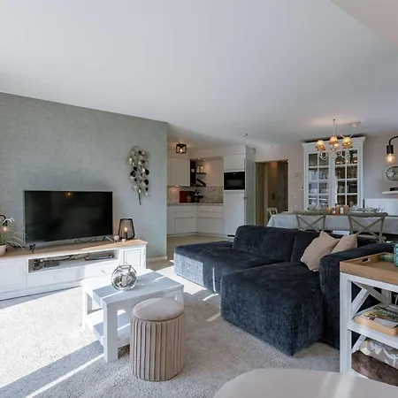 Huswell - For 6 Person In With Parking * Knokke-Heist
